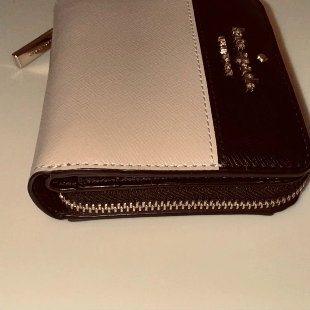 kate spade New York Staci Small Zip Around Wallet